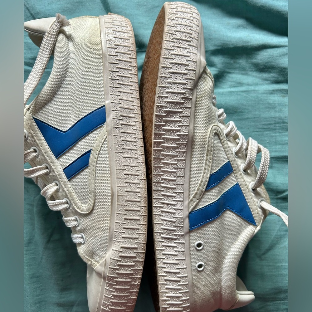 CELINE Paris low top sneakers EU 41